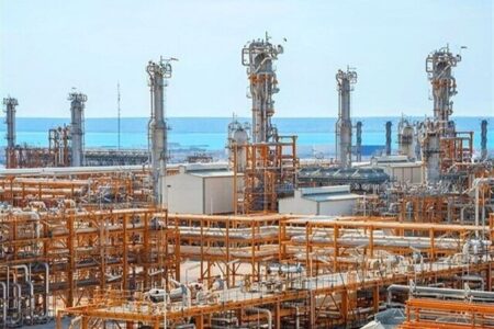 انتقال روزانه ۳۲۰ میلیون لیتر انواع فرآورده‌های نفتی در کشور – جمهورآنلاین