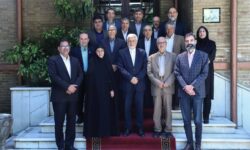 باید نگاه جوانان از خارج مرزها به مرکز و داخل کشور متمرکز شود – جمهورآنلاین