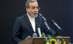 عراقچی خبرسازی رویترز را تکذیب کرد