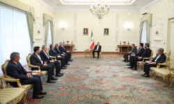 گسترش همکاریها با کشورهای مختلف، ایران را در برابر تکانهها مقاوم میکند – جمهورآنلاین