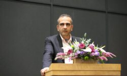 طاعتی مقدم در آیین تجلیل از عوامل اجرایی ستاد هماهنگی خدمات سفر نوروزی منطقه آزاد انزلی: بزرگترین سرمایه این سازمان رضایتمندی فعالین اقتصادی و شادی مردم است