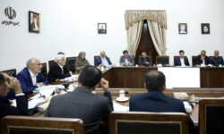 دکتر عارف: تامین انرژی مورد نیاز بخش تولید در اولویت اقدامات دولت است