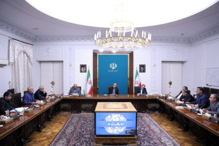 دولت با بهره‌گیری از همه ظرفیت‌های خود در کنار فعالان اقتصادی خواهد بود – جمهورآنلاین