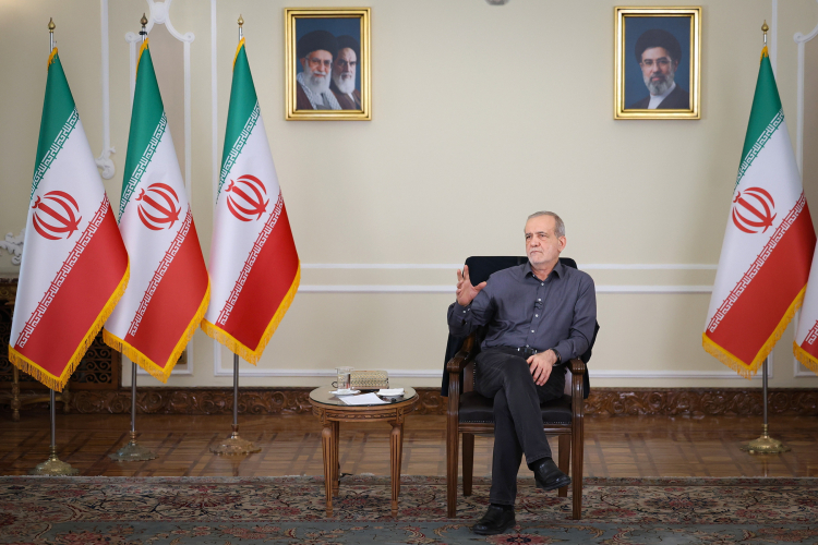 دکتر پزشکیان:توسعه انرژی پاک،عدالت یارانه‌ای واصلاح مدیریت،سه محورتحول اقتصادی – جمهورآنلاین
