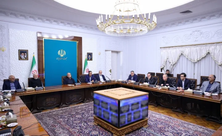 پزشکیان: سیاست مدیریت مصرف بر پایه اعتماد عمومی و مشارکت اجتماعی باشد