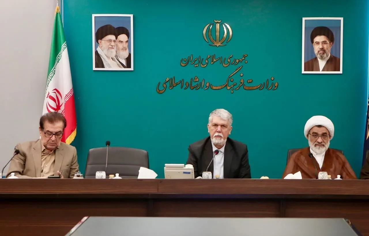 وزیر فرهنگ: فاجعه مدرسه میناب پرچم مظلومیت ایران و سلاحی بازدارنده در برابر جنگ‌های غلط است