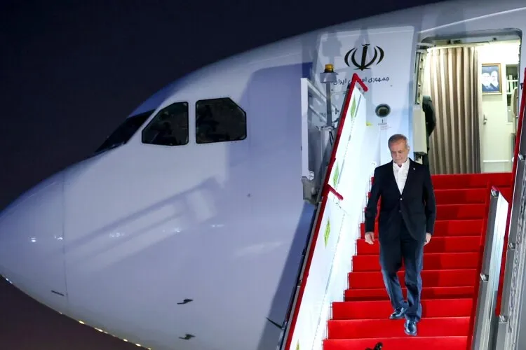 رئیس‌جمهور پزشکیان دقایقی پیش به تهران بازگشت