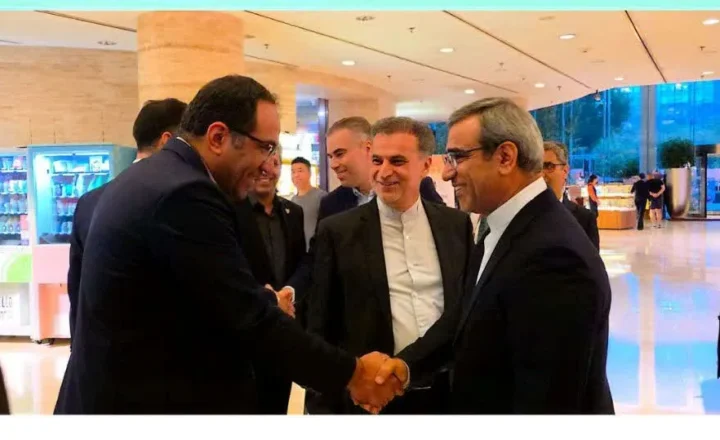 نشست تیم اقتصادی استان خراسان رضوی با سفیر ایران در چین