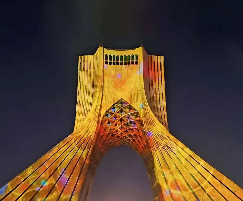 همزمان با آغاز ماه آگاهی‌رسانی سرطان کودکان، تهران طلایی شد