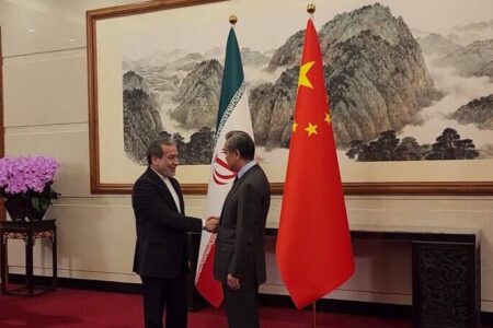 عراقچی: ایران برنامه ۲۵ ساله را مبنای محکمی برای توسعه مناسبات با چین می‌داند – جمهورآنلاین