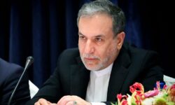 جلب اعتماد ایران برای یک توافق هستهای جدید با آمریکا با کلمات زیبا ممکن نیست – جمهورآنلاین