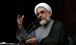 ظریف، مورد وثوق رهبری و افتخار کشور است – جمهورآنلاین