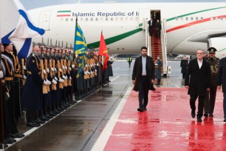 دکتر پزشکیان دقایقی قبل وارد مسکو شد – جمهورآنلاین