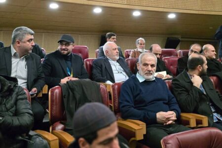 ظریف: امروز به جای التماس، موشک می‌سازیم