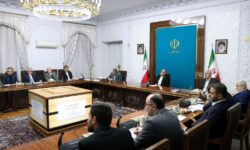 هدف دولت‌است‌که دغدغه مردم عادی برای‌دریافت‌خدمات درمانی باکیفیت‌وکم‌هزینه‌رامرتفع‌کند – جمهورآنلاین