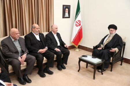 تهدیدهای آمریکا، هیچ تاثیری در ذهنیت ملت و مسئولین ما ندارد – جمهورآنلاین