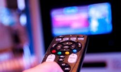 پخش بیش از ۱۵۰ فیلم سینمایی از تلویزیون