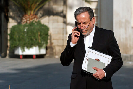 عراقچی: فرستاده یکی از کشورهای عربی، نامه ترامپ را به تهران تحویل خواهد داد – جمهورآنلاین