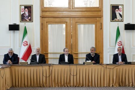 همراهی و تعامل سازنده مجلس با وزارت امور خارجه – جمهورآنلاین