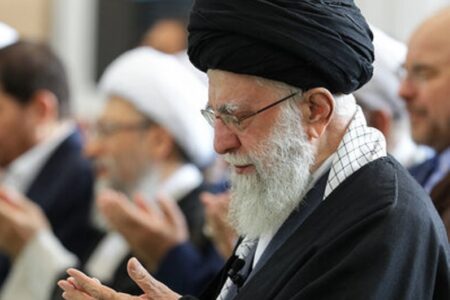 نماز عید فطر راس ساعت ۸ صبح به امامت رهبر انقلاب برگزار خواهد شد – جمهورآنلاین