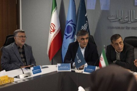 تأمین ارز نیازهای ضروری مردم و کالاهای اساسی بدون وقفه انجام می‌شود – جمهورآنلاین