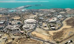 تحقق وعده مسرور به رئیس جمهور با حل مشکل 7 ساله فعالان اقتصادی در چابهار