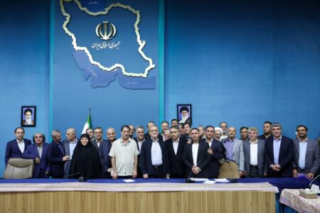 آمریکایی‌ها باید ثابت کنند که به دنبال مذاکره واقعی هستند – جمهورآنلاین