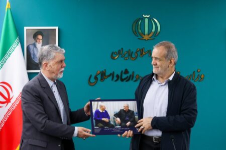 در سیاست‌گذاری فرهنگی، باید هدف‌گذاری دقیق و اثربخشی داشته باشیم – جمهورآنلاین