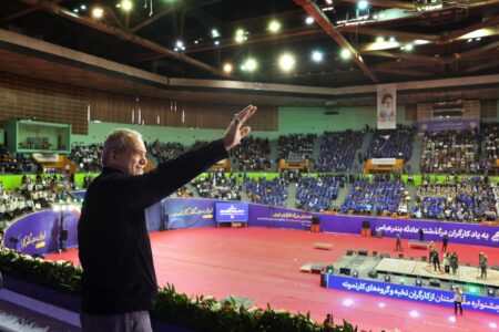 تلاش خود را برای رفع مشکلات خانواده‌های جانباختگان بندر شهید رجایی به کار گرفته‌ایم – جمهورآنلاین