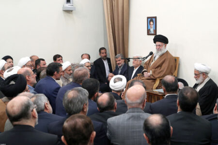 به گفتگوهای عمان نه افراطی خوش‌بین و نه افراطی بدبین هستیم – جمهورآنلاین