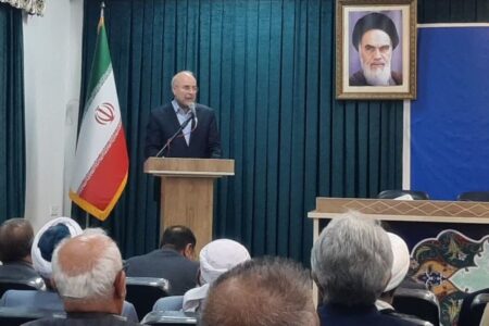 اقتصاد باید مردمی شود تا مشکلات اقتصادی حل شود