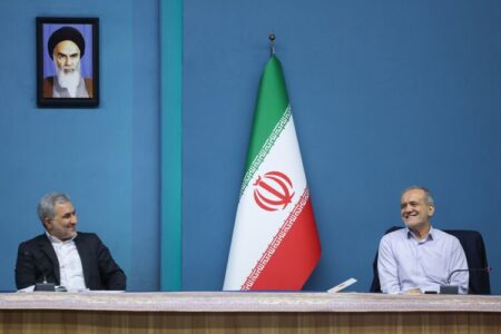 در مذاکرات از اصول خود عقب‌نشینی نمی‌کنیم و در عین حال تنش‌ هم نمی‌خواهیم – جمهورآنلاین