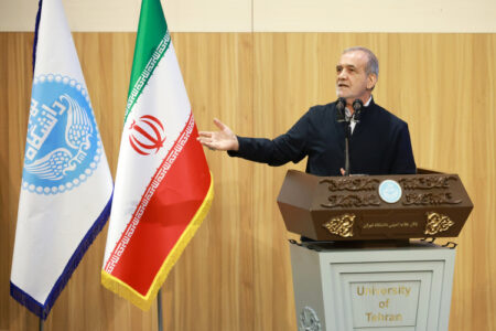 زنده نگه‌داشتن یاد شهدا ارزشمند، اما مهم‌تر آن است که راه آنان را ادامه دهیم – جمهورآنلاین