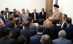 امروز برای خدمت به مردم، فضای عمومی کشور مناسب و فرصت‌ها بسیار است – جمهورآنلاین