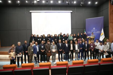 نشست هم‌اندیشی سخنگوی دولت با نخبگان و اهالی فرهنگ در منطقه آزاد انزلی برگزار شد