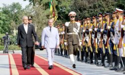 تقویت روابط پولی و بانکی می‌تواند زمینه‌ساز جهش اقتصادی در روابط دوجانبه باشد – جمهورآنلاین