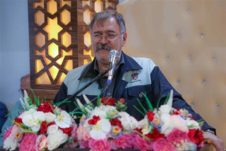 تجلیل از كارگران نمونه ذوب‌آهن اصفهان در هفته كارگر