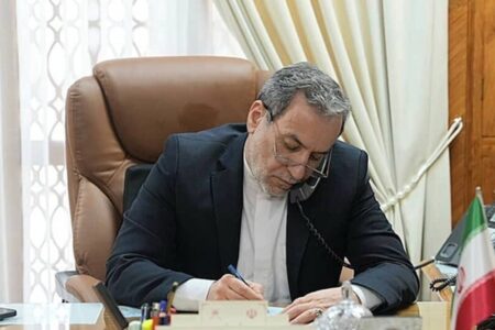 ایران از خود دفاع و متجاوز را از خطای بزرگ خود پشیمان می‌کند