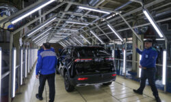 عرضه خودرو در بورس به نفع خودروساز یا خریدار؟ – جمهورآنلاین