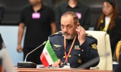 مبارزه با تروریسم نیازمند اتحاد و همکاری جهانی است