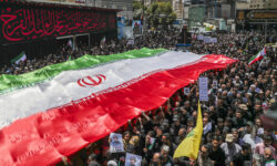 همبستگی ملی برای تشییع قهرمانان وطن