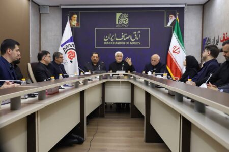 برنامه اقتصادی دوران جنگ را از ماه‌های ابتدایی دولت تهیه کرده بودیم