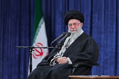 انقلاب اسلامی ایران دنیای غرب را غافلگیر کرد – جمهورآنلاین