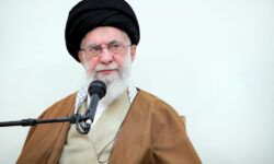 آمریکایی‌ها بدانند ملت ایران تسلیم‌شدنی نیست