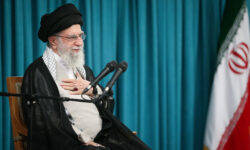 شأن و جایگاه بینظیر مجلس شورای اسلامی، نمایندگان جایگاه وزین را حفظ کنند + عکس