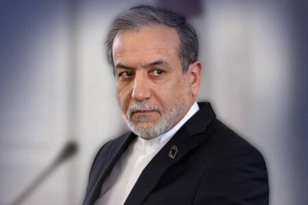 ایران با واژه تسلیم بیگانه است