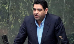 تفرقه افکنی و تخریب مقامات نظام، به معنای دادن بهانه به دشمن است