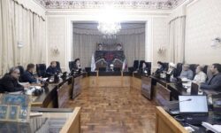 ابقای اعضای هیأت رئیسه شورای نگهبان برای یک سال آینده – جمهورآنلاین