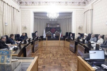 ابقای اعضای هیأت رئیسه شورای نگهبان برای یک سال آینده – جمهورآنلاین