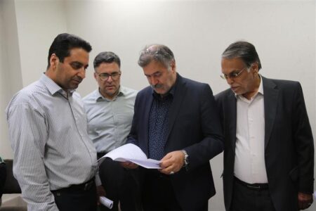 آزمون تعیین سطح علمی كاركنان ذوب‌آهن اصفهان برگزار شد